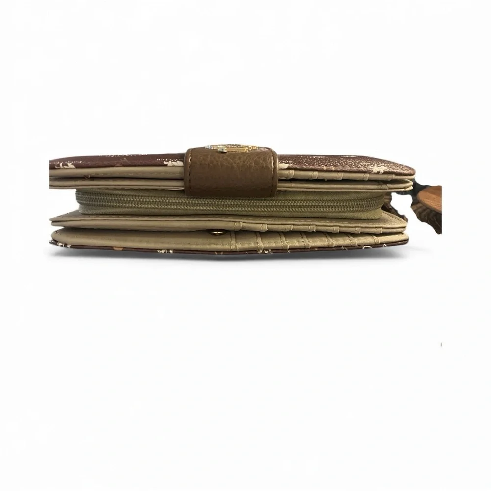 New with Tags Beverly Hills Polo Club Brown Wallet